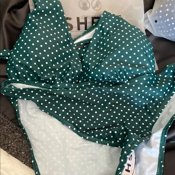Green Polka Dot Bikini Set - Picture 1 of 3